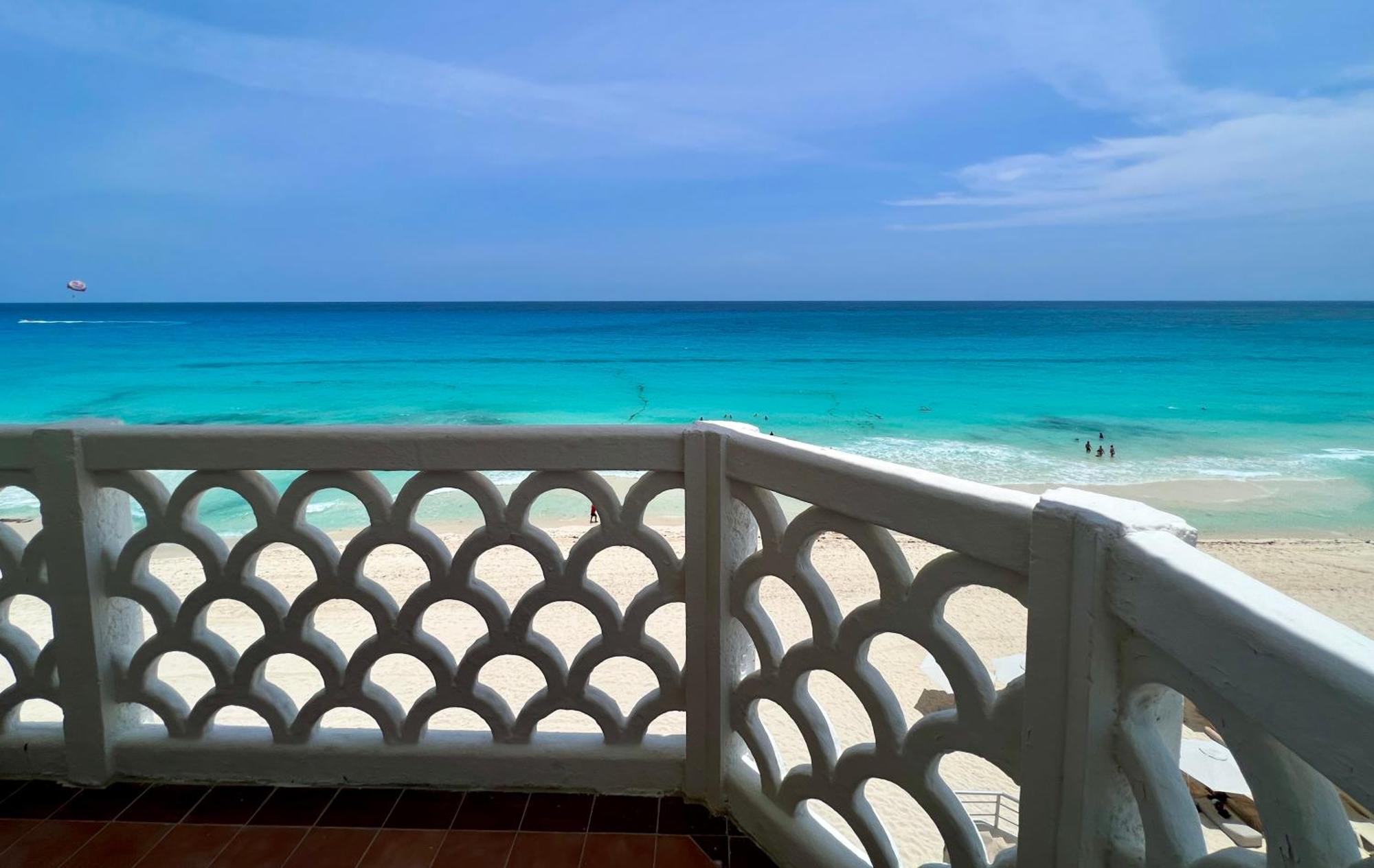 Beachside Apartments Κανκούν Εξωτερικό φωτογραφία