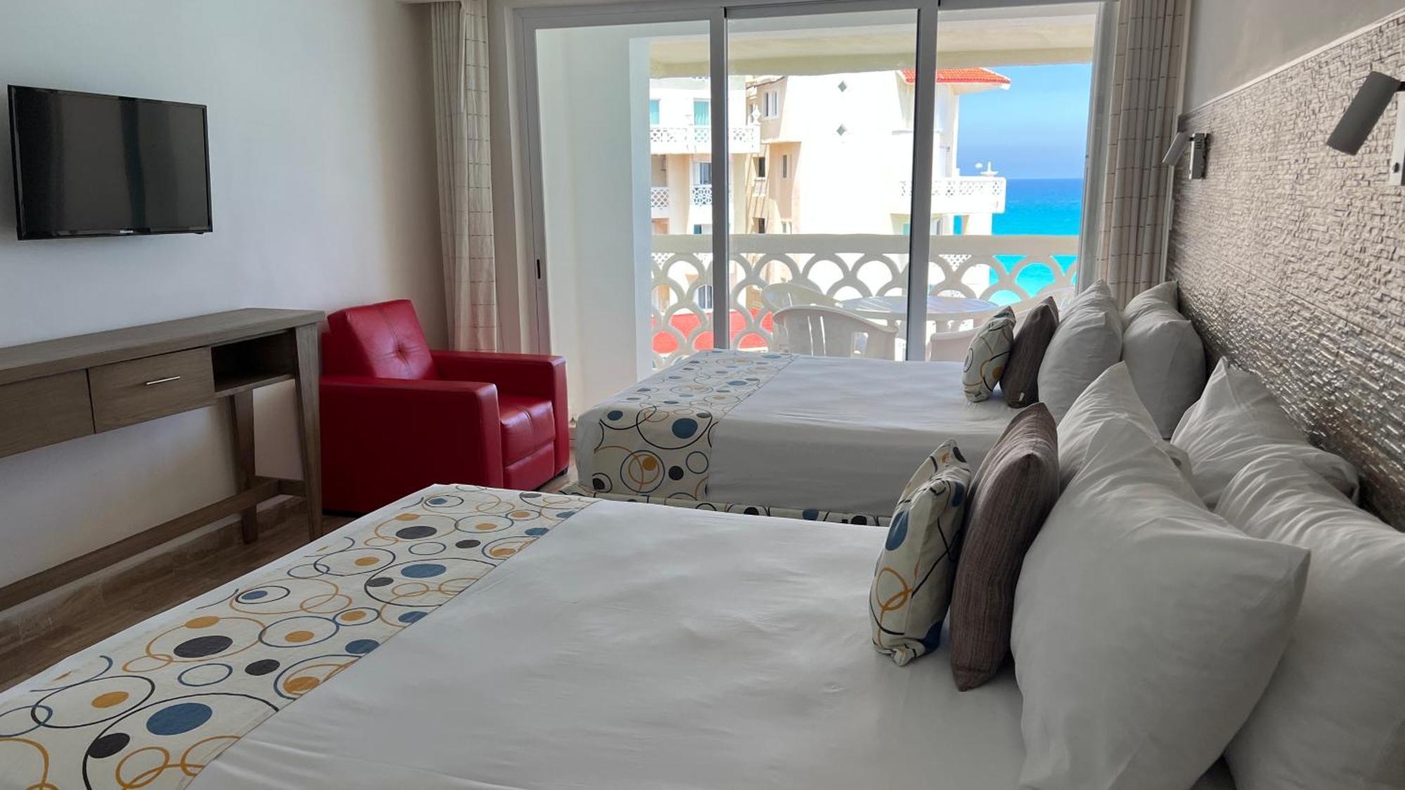 Beachside Apartments Κανκούν Εξωτερικό φωτογραφία